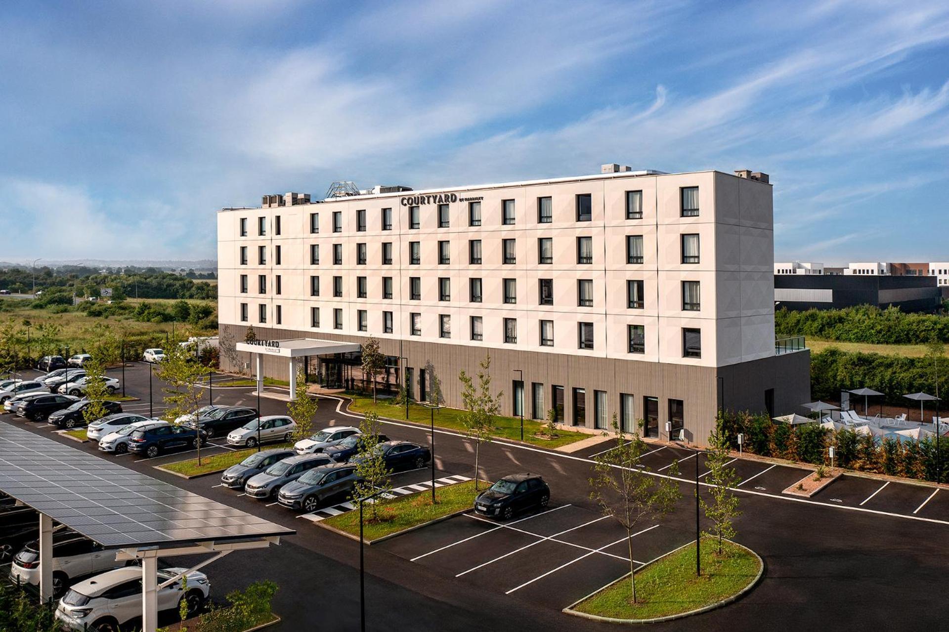 Courtyard By Marriott Lyon Eurexpo Stadium Genas Exterior photo